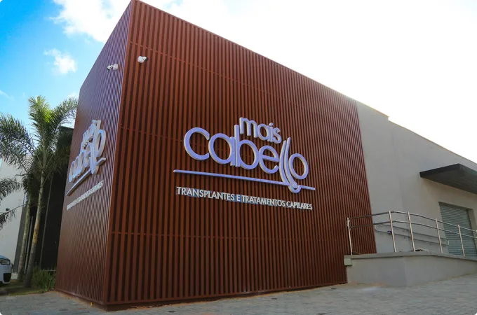 Fachada de uma unidade da Mais Cabello